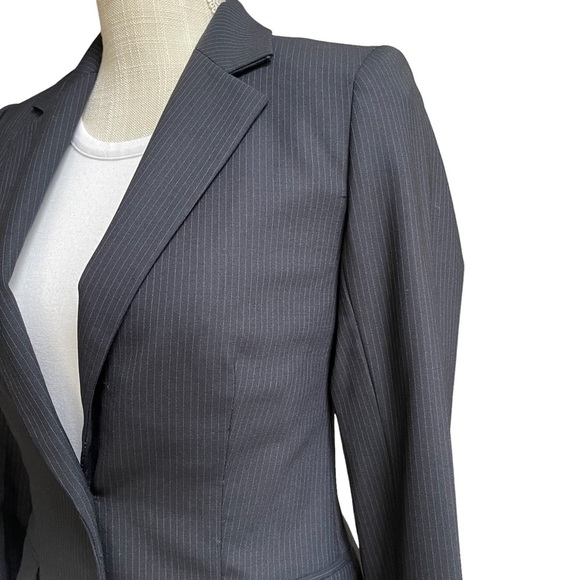 Club Monaco Wool Blend Pin Stripe 2 Piece Skirt Suit  for Career Wear Size: XS - Picture 15 of 16